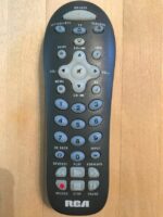 RCA universal remote, simple easy to use, 2 AA batteries included, replaces and consolidates most major brand remotes, simplifies device setup with automatic, brand, manual and direct code search methods, enables direct access to new HD over-the-air digital sub-channels (like 59.1), works with over 325 brands - Image 2